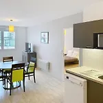 Terres De France - Flaubert Apartman *