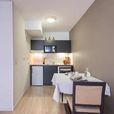 Services Les Essentielles Flaubert