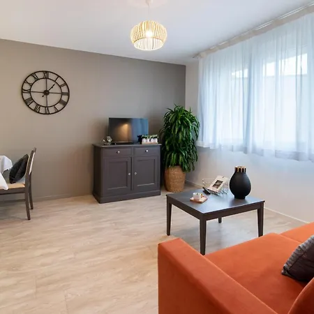 Services Les Essentielles Flaubert Apartment